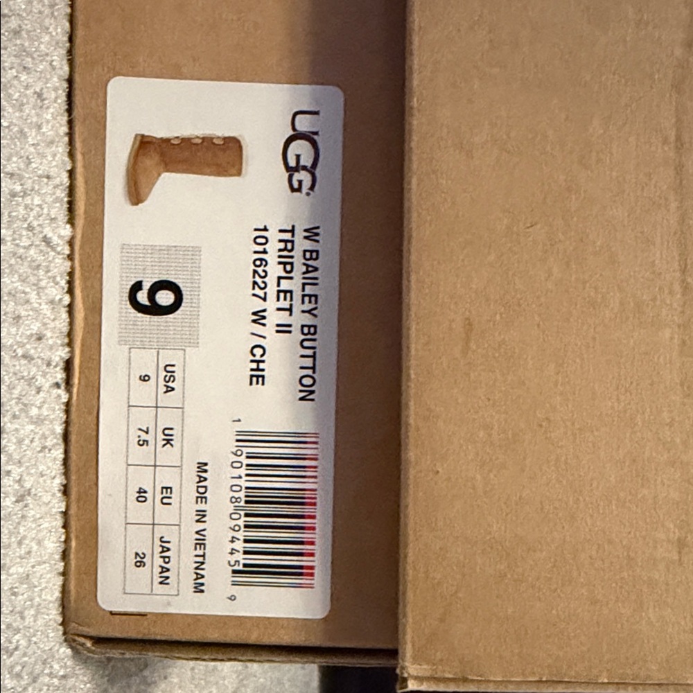 UGG Women's Chestnut Bailey Button - image 2